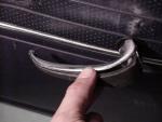 e12_door_handle_black_insert_install-2.jpg